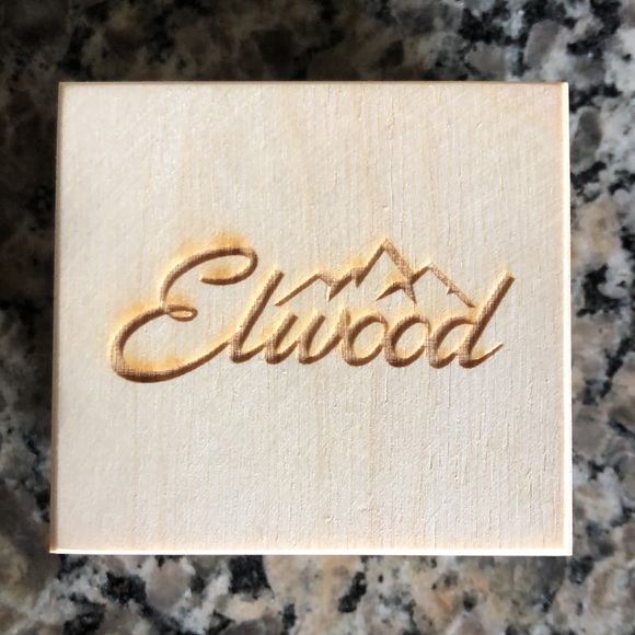 Brand New *never used* Wedding Band - Picture 5 of 6